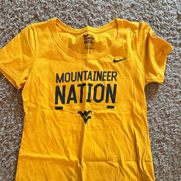 Nike Mountaineer Nation T-Shirt - Yellow - Picture 1 of 2